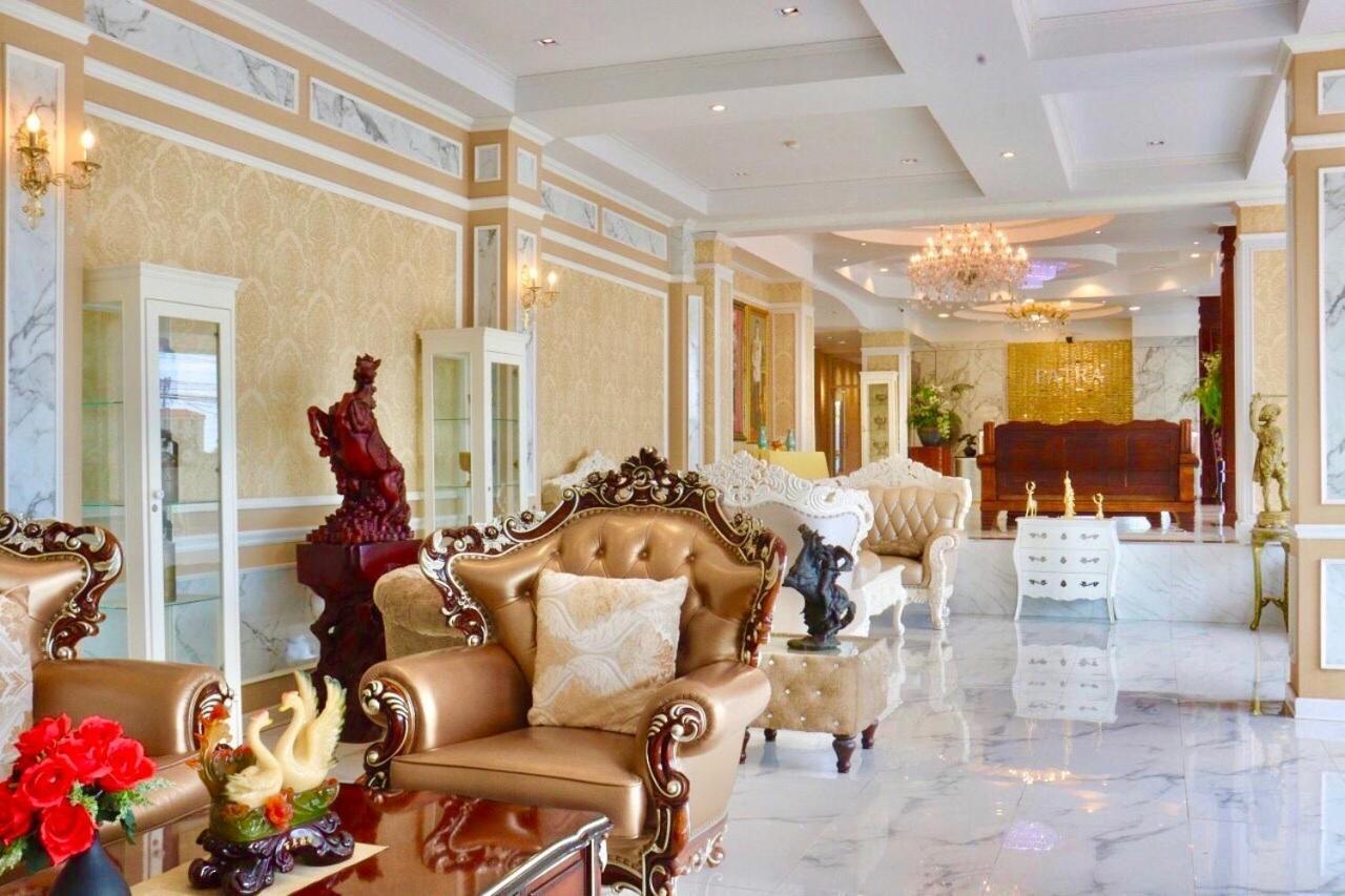 Готель Napheera Royal Tel Ban Khlong Bang Krathiam Екстер'єр фото